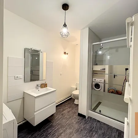 Bienvenue Chez Noemie - Arrivee Autonome 샤틀레로