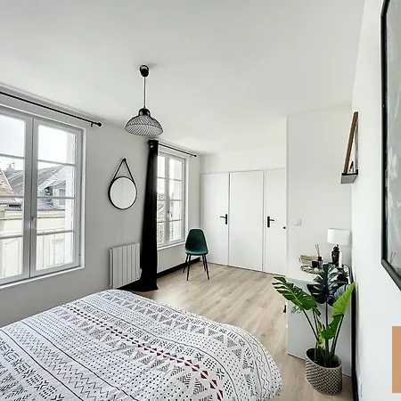 아파트 Bienvenue Chez Noemie - Arrivee Autonome 샤틀레로